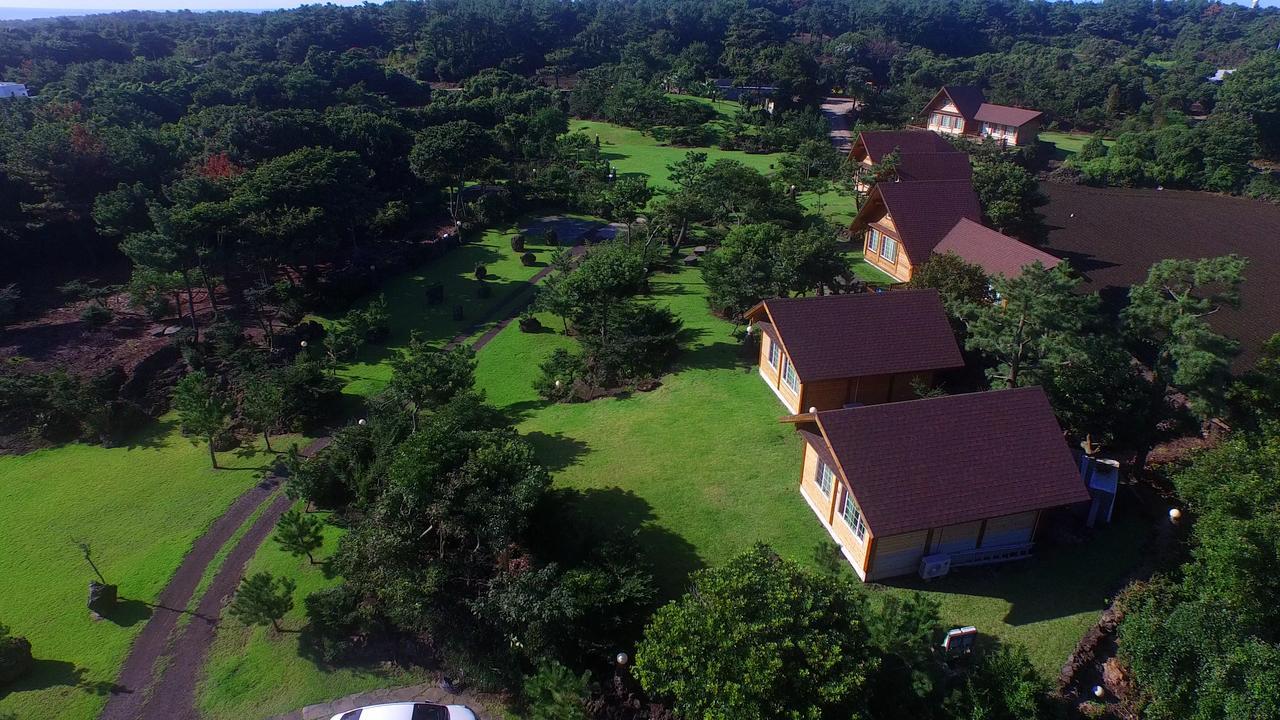 Jeju Bille Log Pension Сеогвипо Екстериор снимка