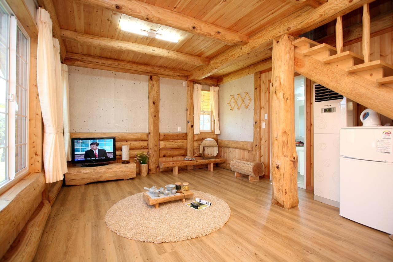 Jeju Bille Log Pension Сеогвипо Екстериор снимка