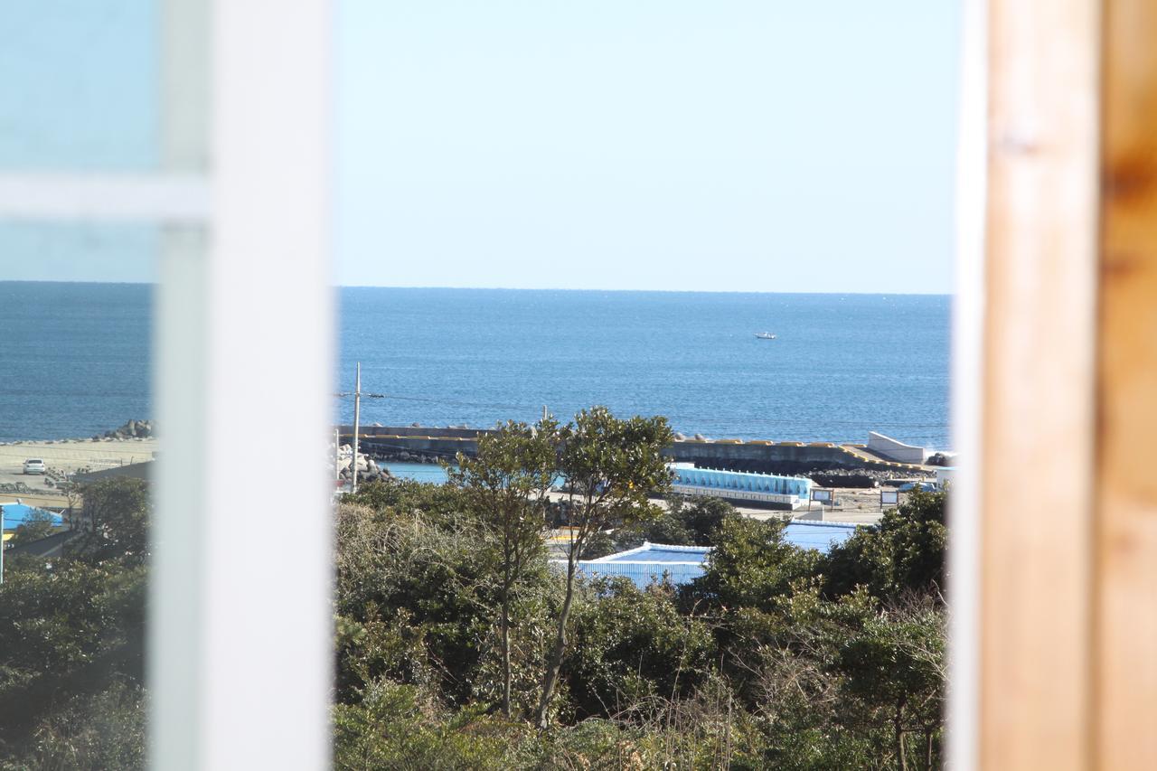 Jeju Bille Log Pension Сеогвипо Екстериор снимка